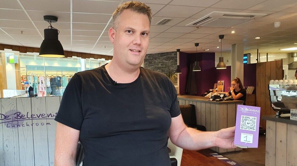 QR-code op een menukaart in een restaurant
